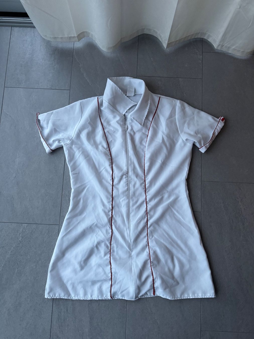 Costumi: Wicked Kostüm Grösse L: Krankenschwester – Nuovo (secondo la descrizione) da Brülisau venduto da san_d8f2