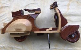 VESPA AUS HOLZ