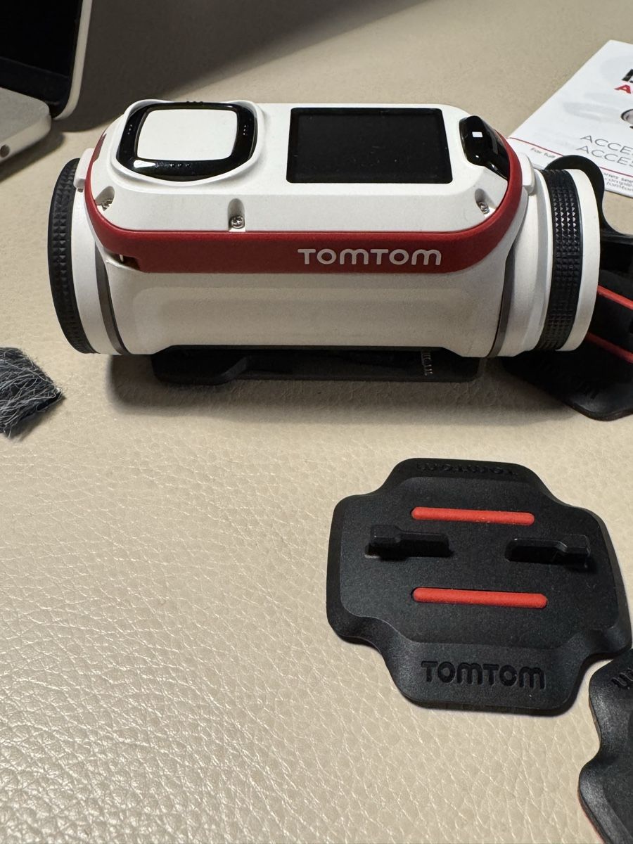 Tomtom Action Cam: Tomtom action cam 64 GB – Usato da Zürich venduto da reg_vvr6 3