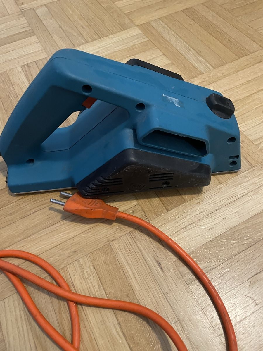 Tutte le macchine: Black Decker Elektrohobel Handhobel DN-710/D1 – Usato da St. Gallen venduto da besi97 2