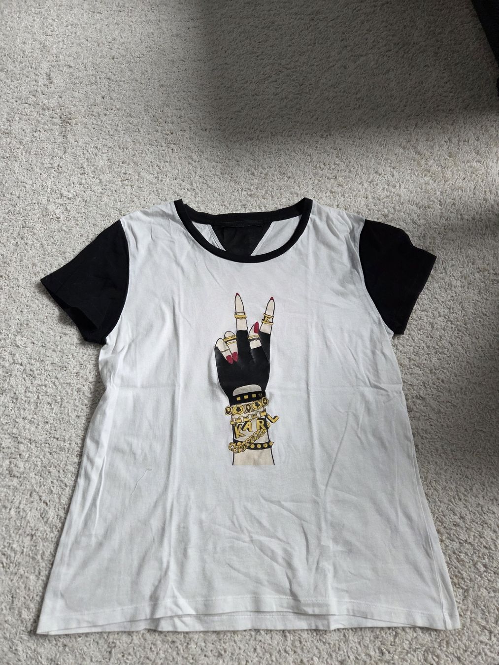 Karl Lagerfeld T-shirt: Karl Lagerfeld Tshirt Peace – Usato da Rüfenacht BE venduto da Biancaro