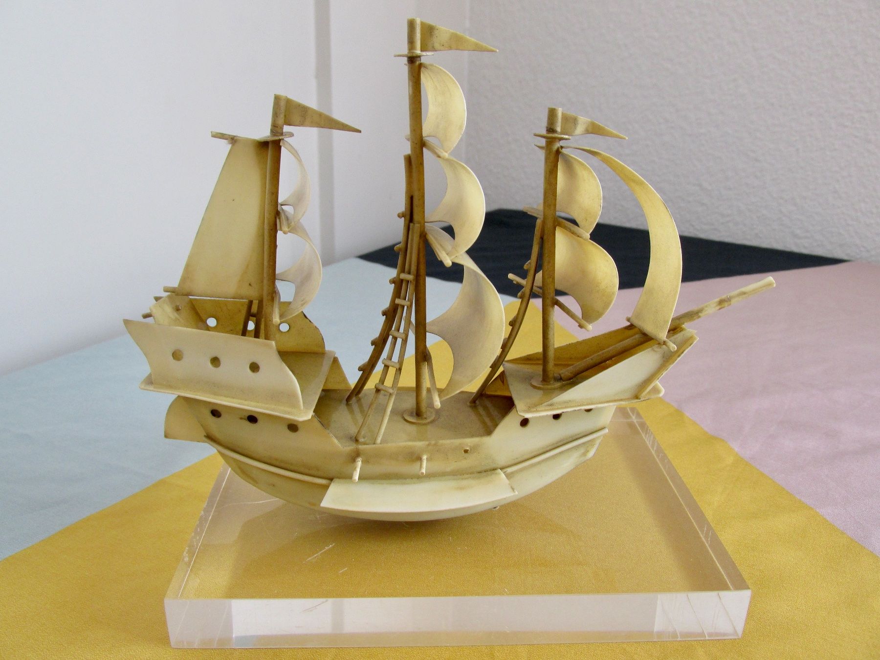 Alle Dekorationen: maritime Dekoration: Bakelit Schiffsmodell, Vintage – Gebraucht aus Winterthur von mat_q5d5 5