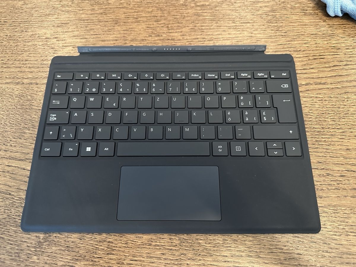 Microsoft Notebook: Microsoft Surface Pro 7+ i3/8GB/128GB – Usato da Basel venduto da olgarachel 2