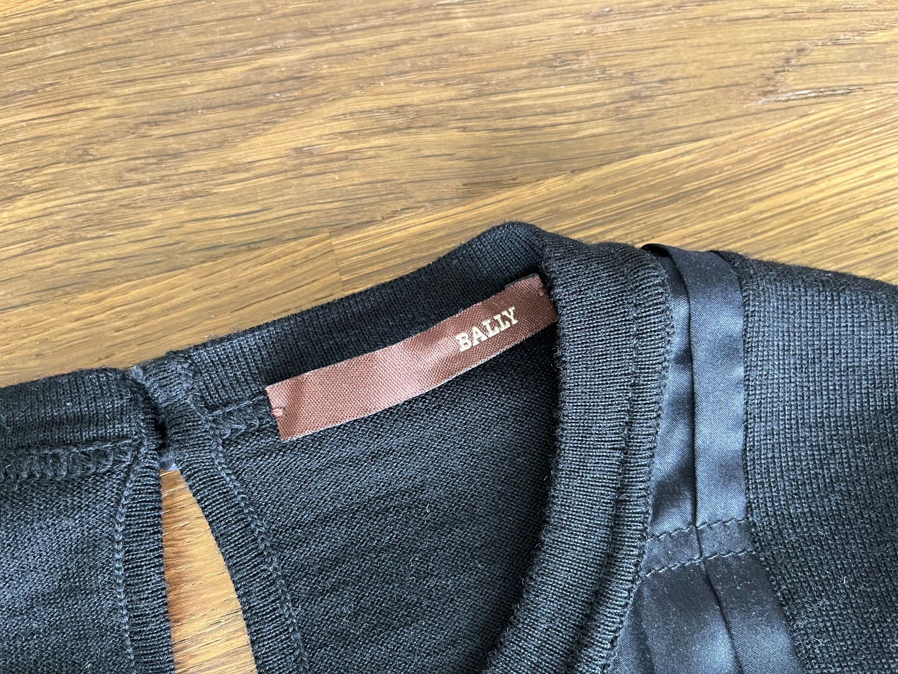 Bally Maglioni & Felpe: BALLY Merino und Seiden Pullover Gr. 36 - NEU – Nuovo (secondo la descrizione) da Zollikofen venduto da spunk65 5