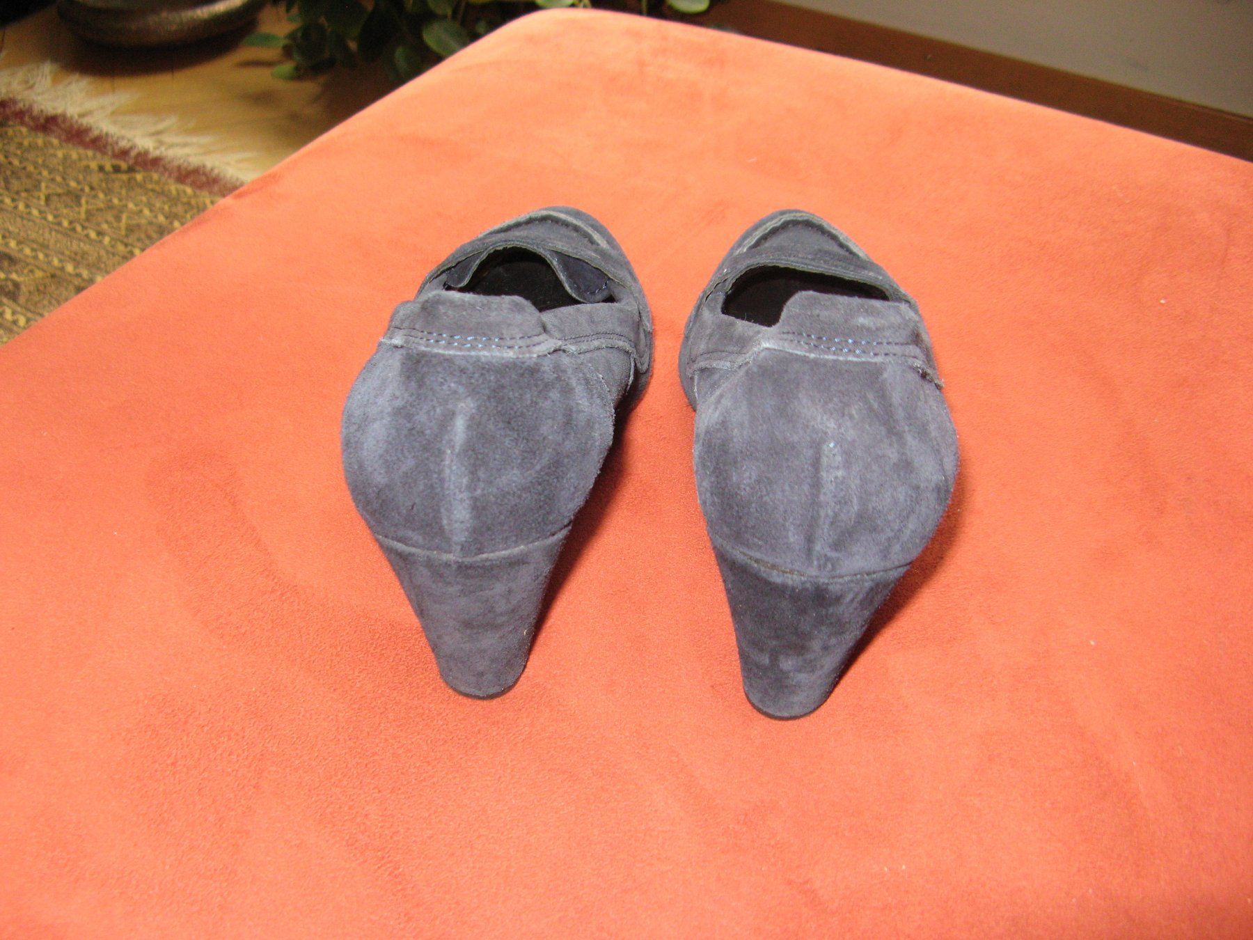Scarpe da donna: Pumps blau, Gr. 40 mit Keilabsatz – Usato da Zürich venduto da apil 3