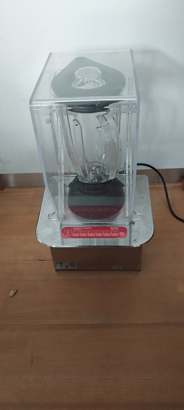 Lips Appareils de cuisine: Rotor Memory Blender RMB2 In-Counter 2L – D'occasion à Thun par Gampiri