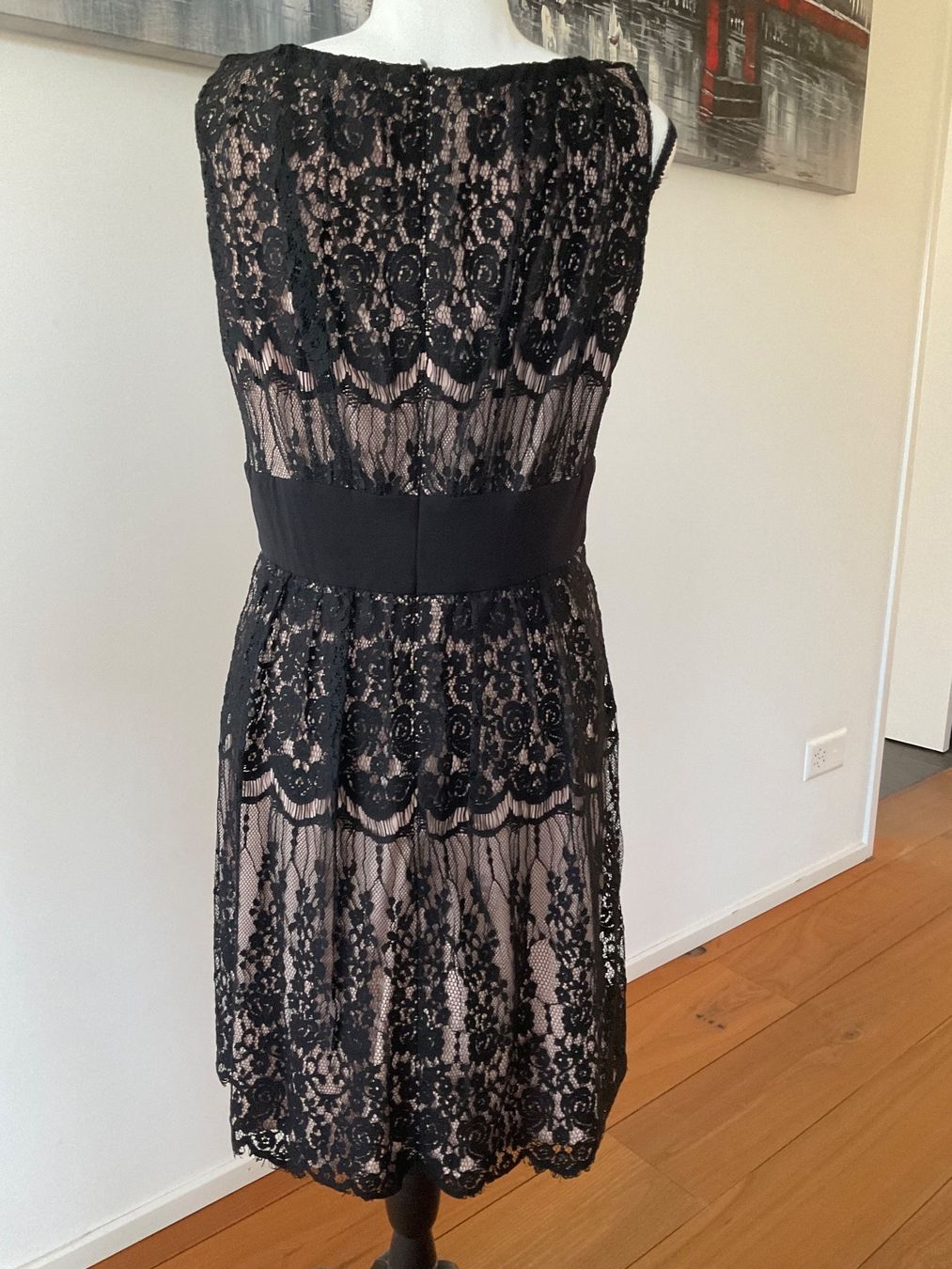 Vestiti: SPITZENKLEID MARKE SWING – Nuovo (secondo la descrizione) da Buchs ZH venduto da Automatic007