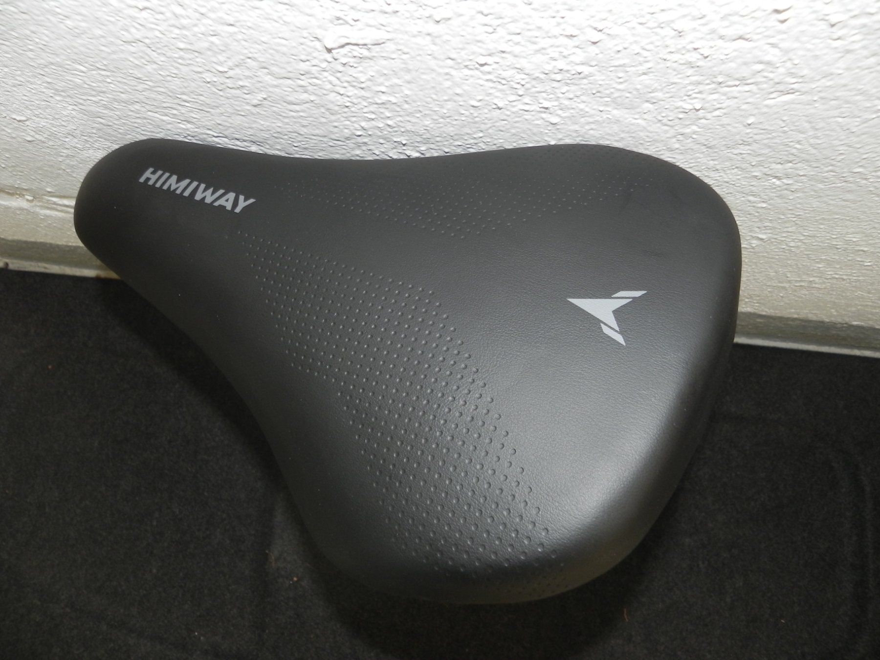 Pièces détachées: Sattel Himiway D5 weicher Sattel – Neuf (Voir description) à Zürich par Y.B74 6
