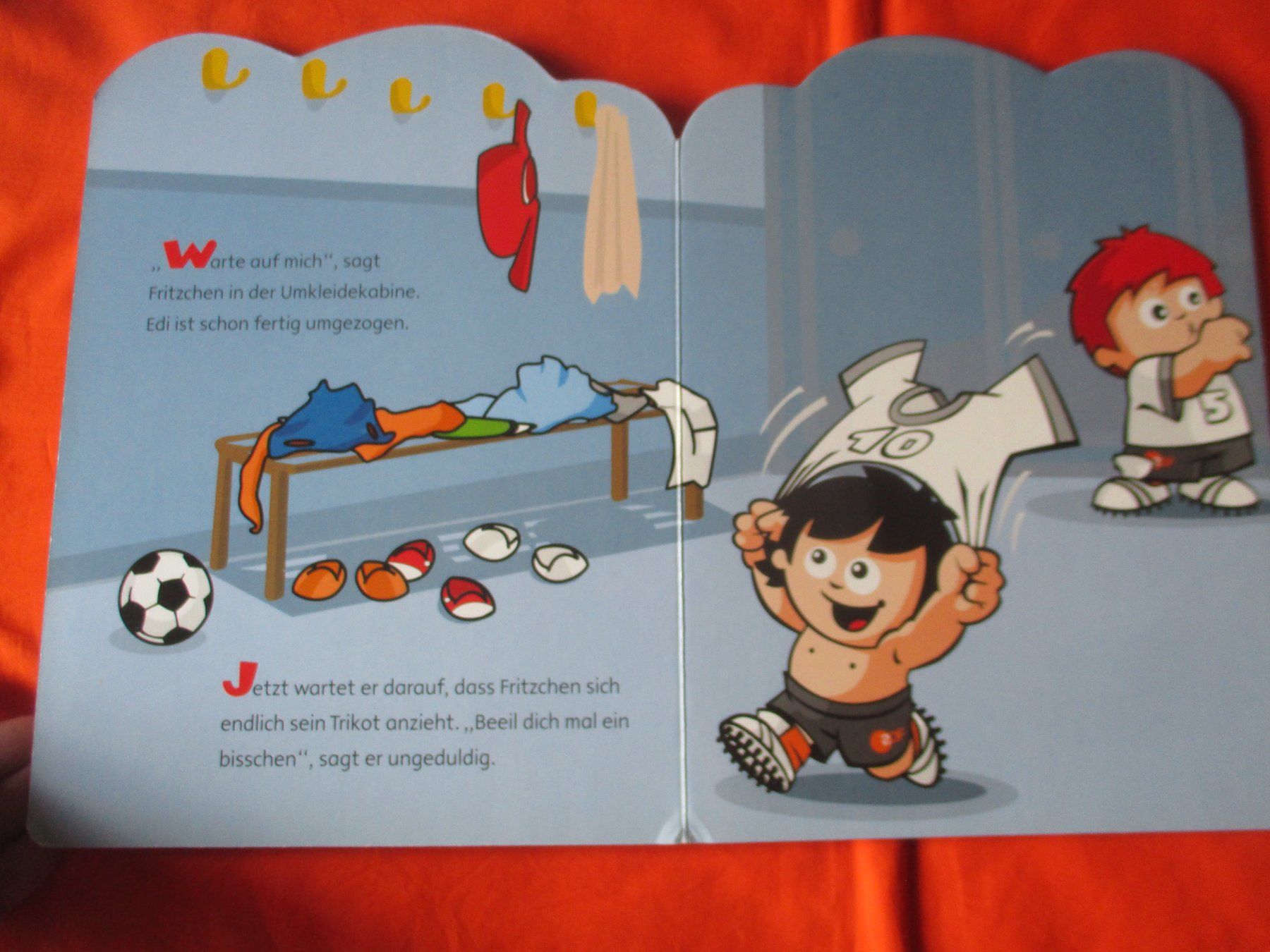 Libri: Buch Mainzelmännchen spielen Fussball – Usato da Birsfelden venduto da alles-muss-raus 1
