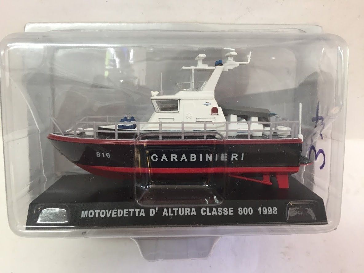 Bateaux: Hochgeschwindigkeitsboot Carabinieri /434 – Neuf avec emballage d'origine à Stäfa par thebrand 1