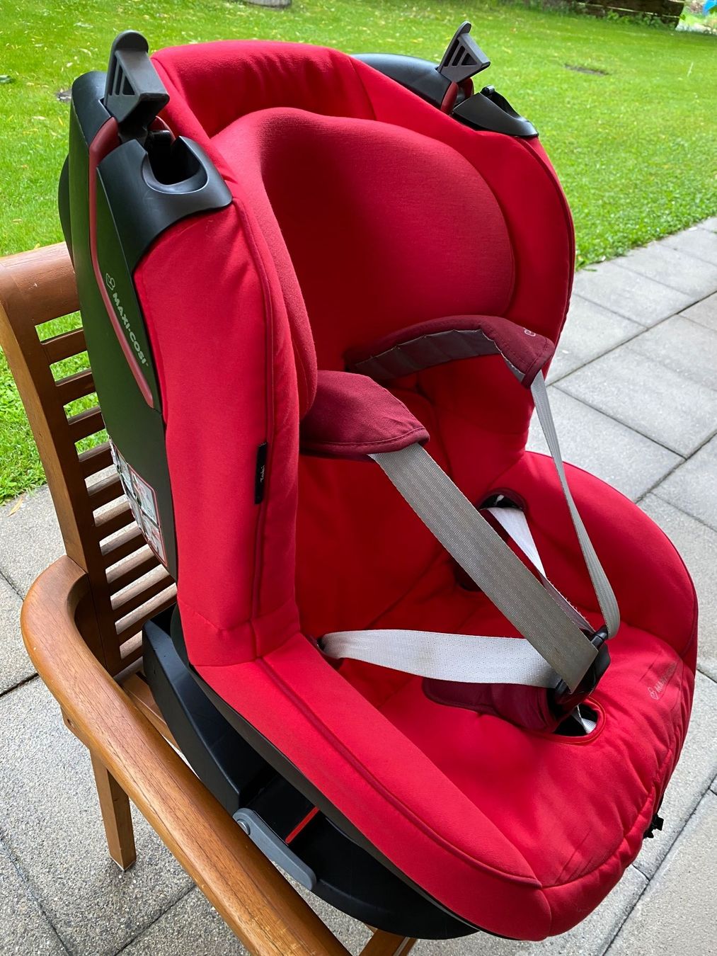 Seggiolini per auto: Maxi Cosi Tobi Autositze – Usato da Bassersdorf venduto da schweizshop 1