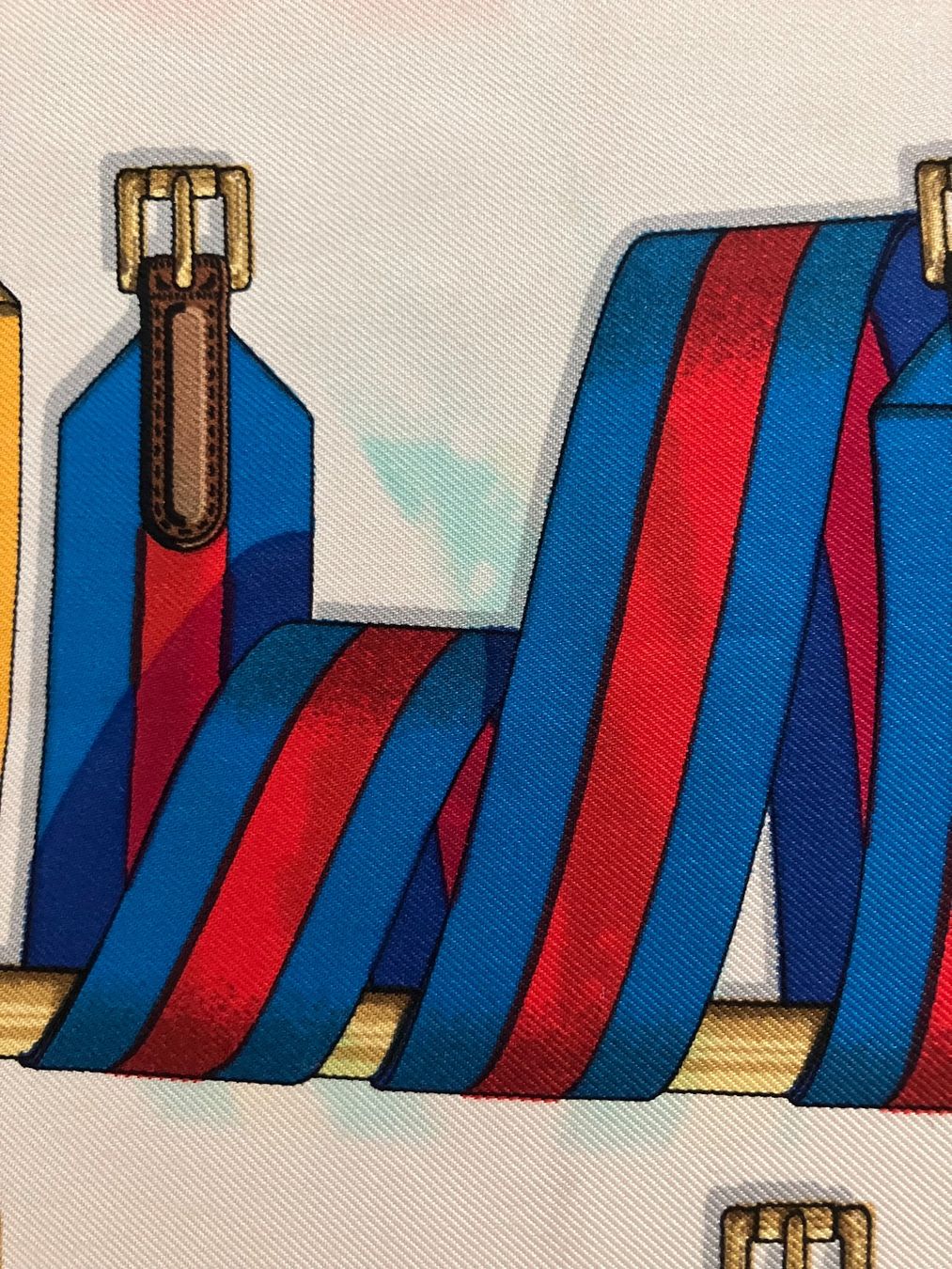 Hermès Foulard & Sciarpe: Hermes scarf 42x42 cm – Difettoso da Windisch venduto da Lyudmila01 5
