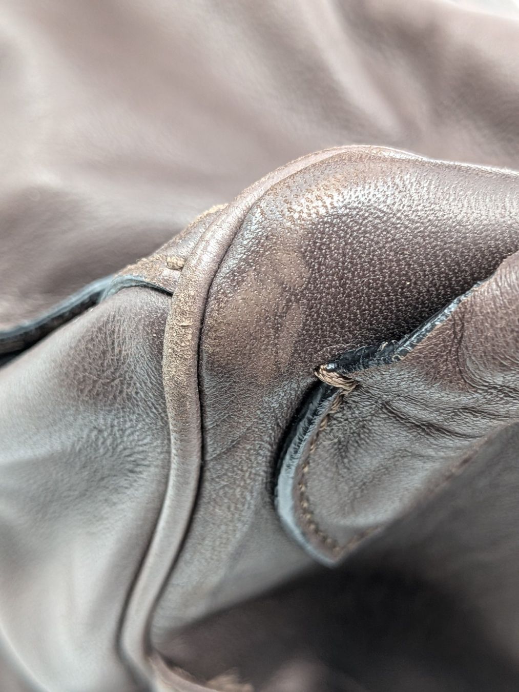 Borse da donna: Ledertasche Attilio Giusti Leombruni AGL – Usato da Emmen venduto da magelan 2
