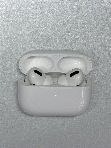 Apple Cuffie: Apple AirPods Pro 1. Gen. – Difettoso da Effretikon venduto da Eventex