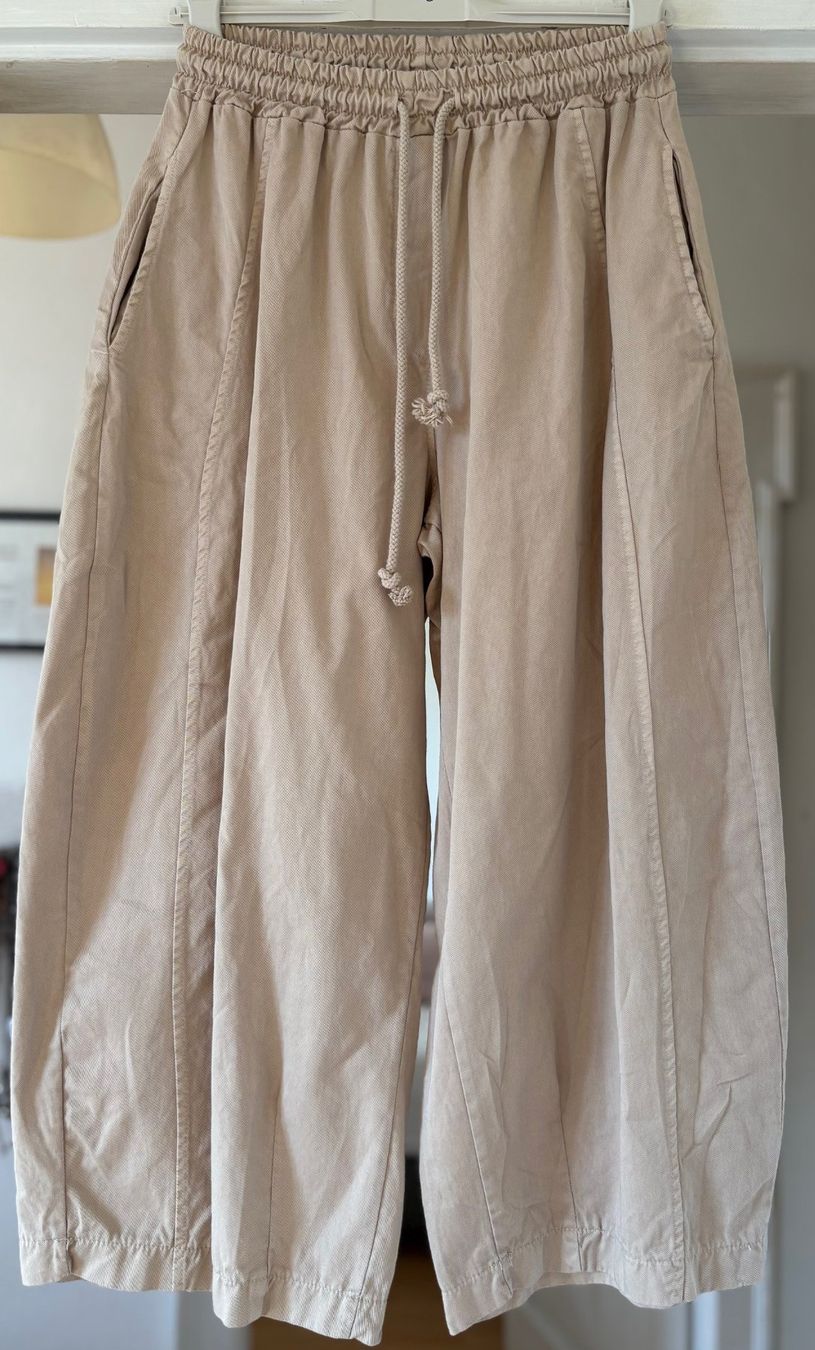 Pantaloni: PANTALONS EN COTON! M – Nuovo e nell'imballaggio originale da Locarno venduto da NicoNion