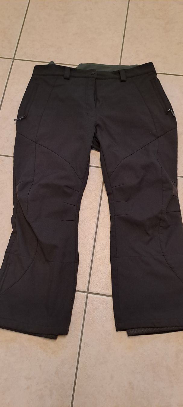 Trevolution Hosen: schwarze Damen Softshellhose Gr.46 – Gebraucht aus gümmenen von flower124