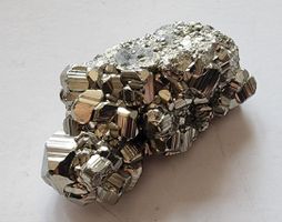 Peru: wunderschöner Matrix Pyrit-Schwimmer, 59g
