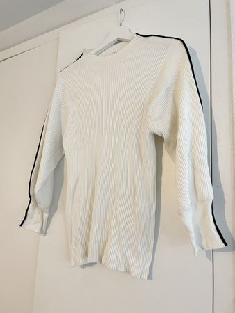 Stylish White Ribbed Sweater with Black Stripes