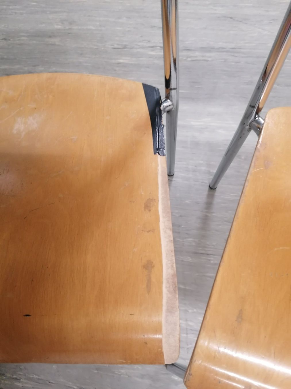 Horgen Glarus Sedie: Defekte Stühle – Difettoso da Unterengstringen venduto da Fachmann8103 2