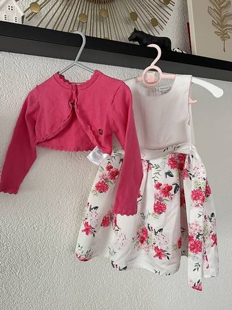 Blumenkleid mit passendem Bolero