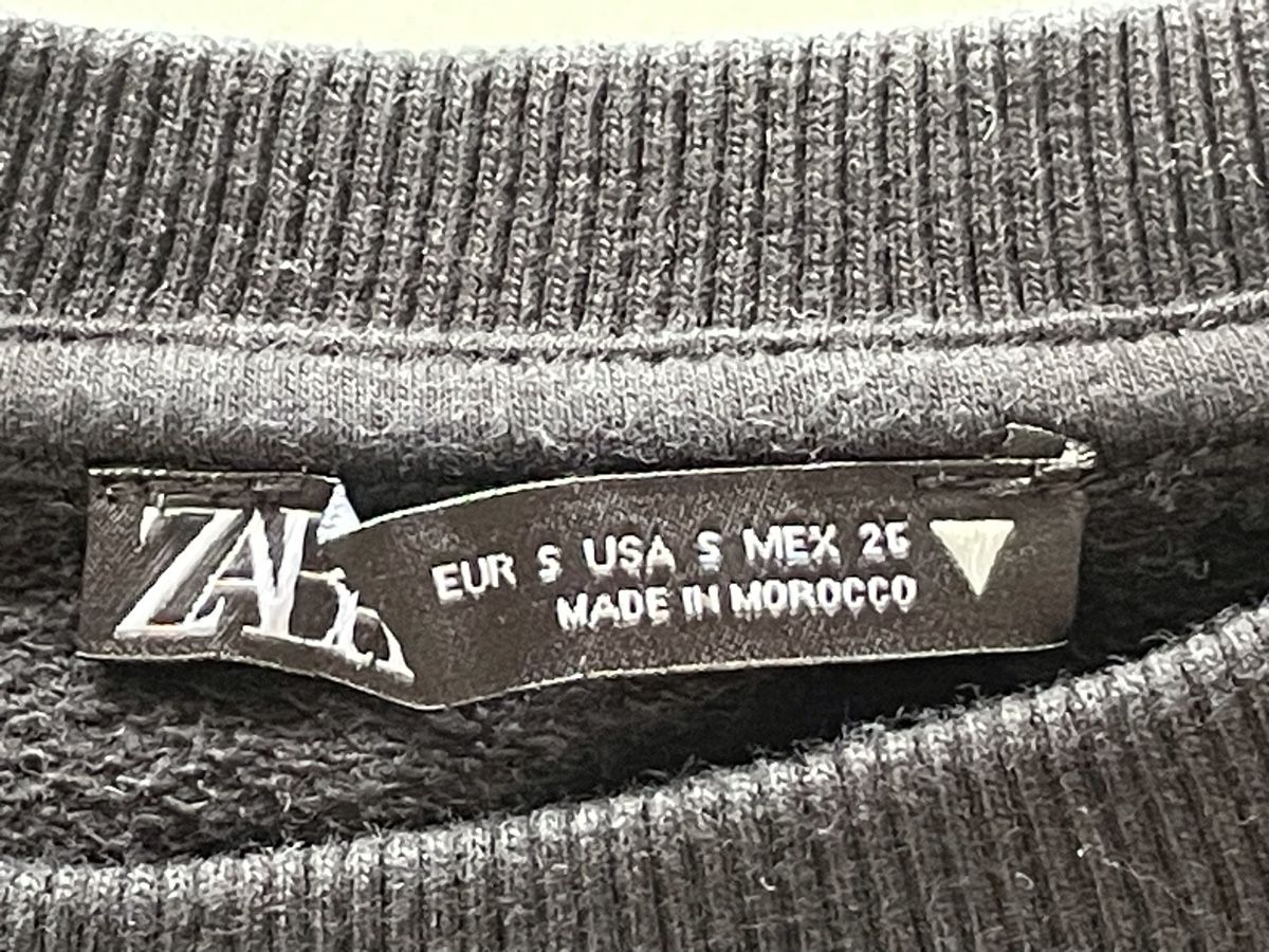 Zara Pullover & Sweatshirts: Pull Zara noir manches bouffantes, taille S – Gebraucht aus Vuadens von Nina11 3