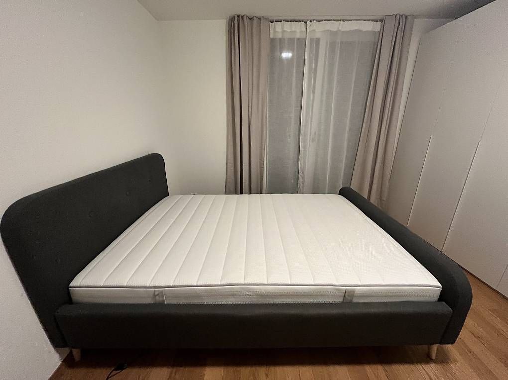 Betten: Bett mit Matraze 140x200cm – Gebraucht aus Kloten von nin_hb6n
