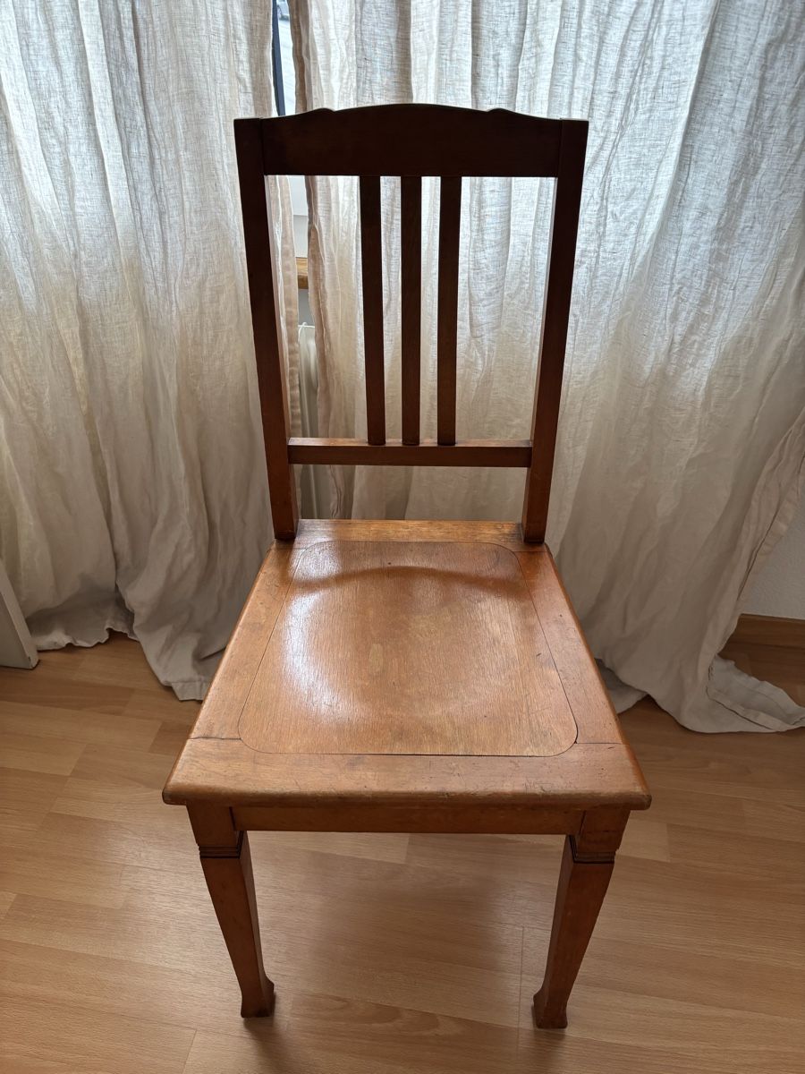 Sedie: Vintage-Holzstuhl – Usato da Bern venduto da wisemagpie 8