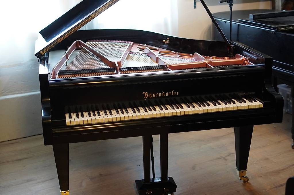 Bösendorfer Strumenti musicali: Flügel Bösendorfer 170 – Usato da Küttigen venduto da PianoSarbach