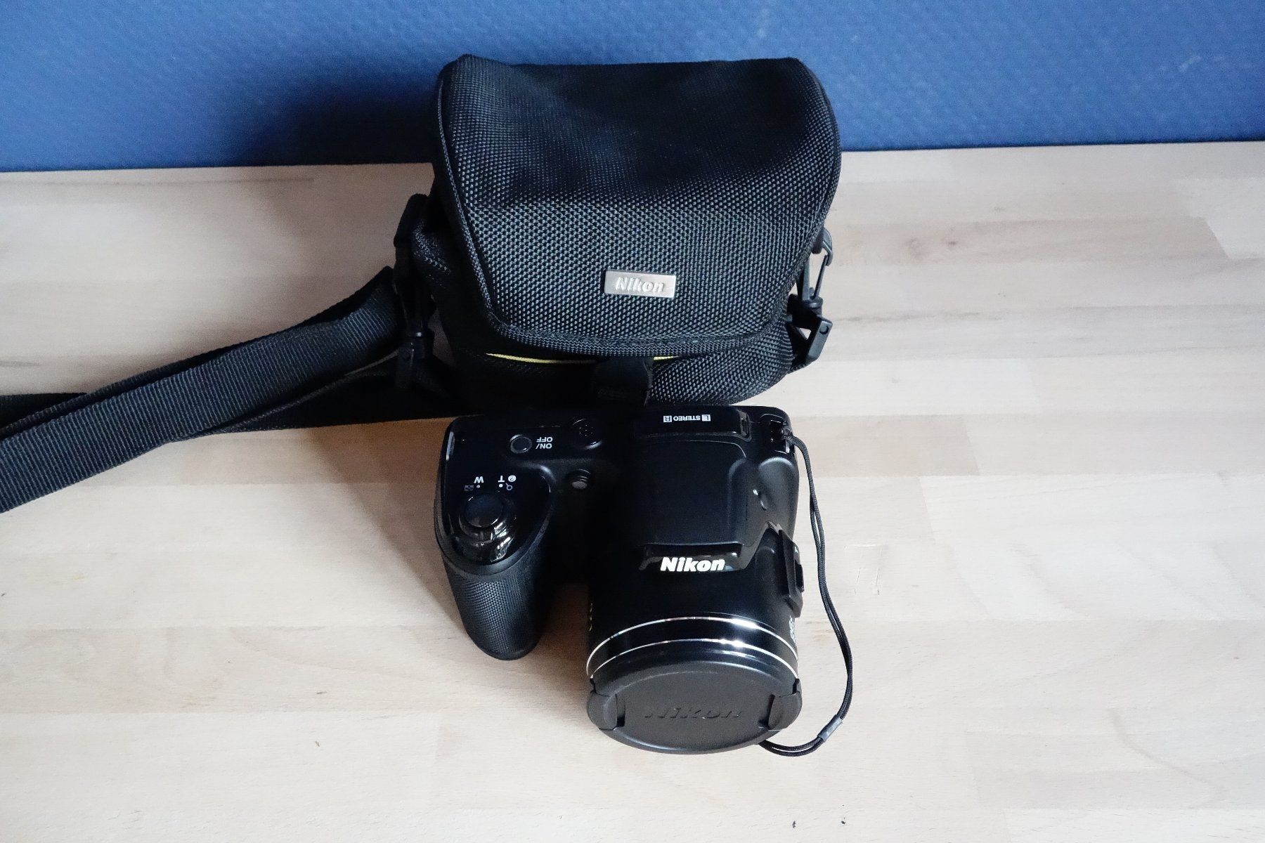 Sony Kamera: Lot de 8 appareils photo avec accessoires – Defekt aus La Rippe von Kopernic 8