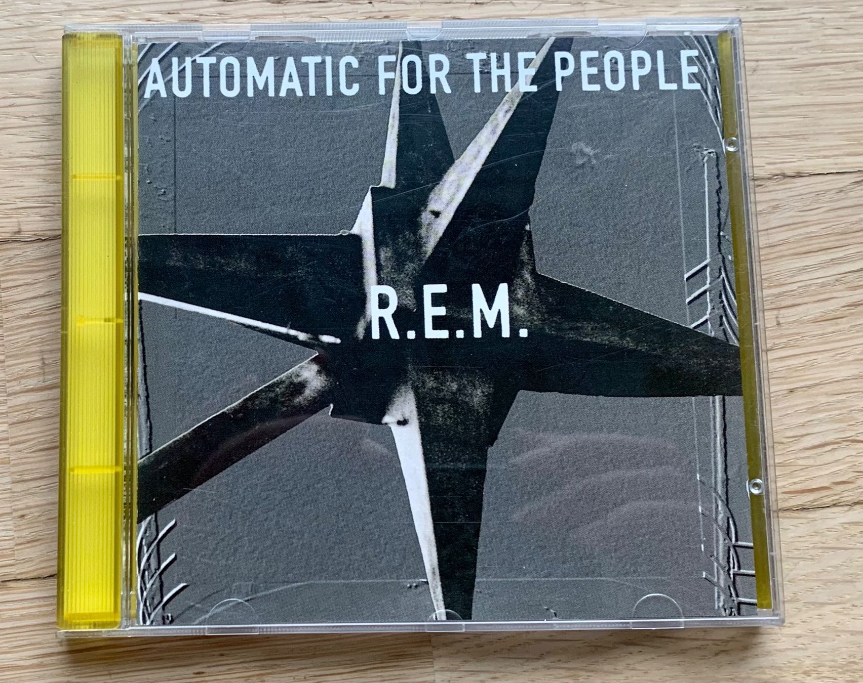 CD: REM Automatic for the people – Usato da Zürich venduto da Fieber