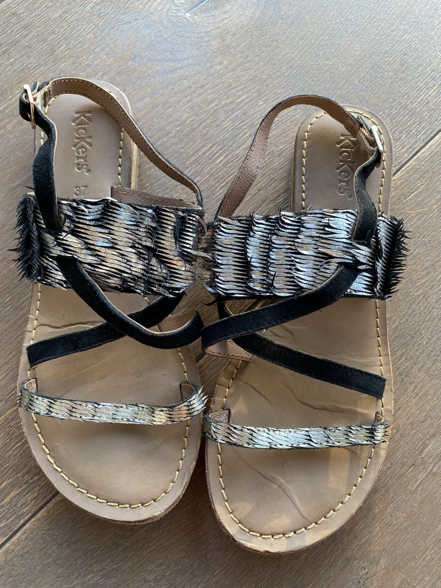 Kickers Chaussures femmes: Sandales Kickers 37 – D'occasion à Develier par lili_1