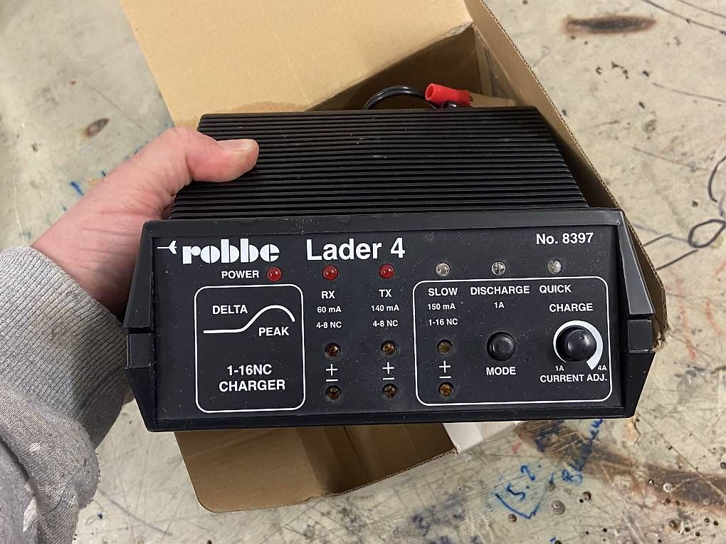 Robbe Batterie, Caricabatterie & Alimentatori: Ladegerät robbe Lader 4 NEU! – Nuovo (secondo la descrizione) da Gontenschwil venduto da Hpassat 2