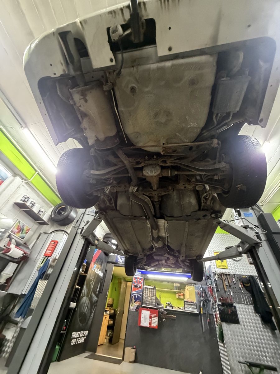 Subaru Automobili: Subaru Legacy 4x4 Kombi ab 1.- – Usato da Dietikon venduto da dia_kp6t 9