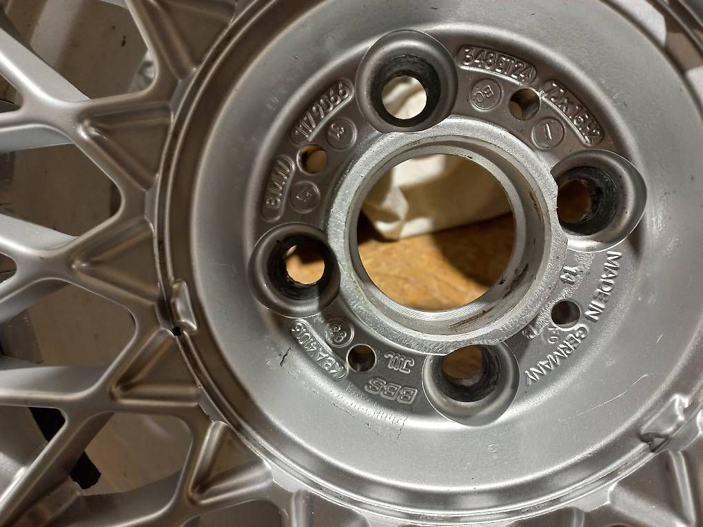 Bbs Cerchioni: originale BMW E30 BBS Alufelgen 7x15 ET24 – Usato da Unteriberg venduto da Roman772 4