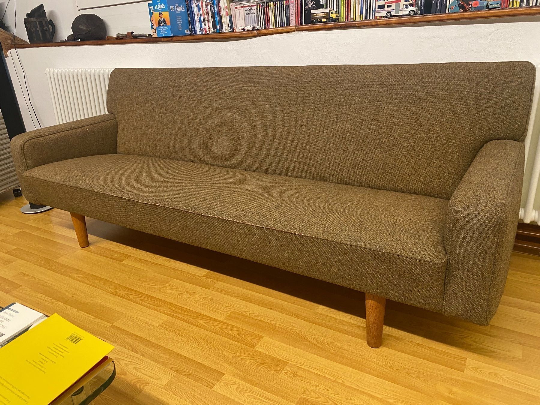 Sofas: Superbe Canapé HANS J. WEGNER AP Stolen – Gebraucht aus Roche VD von luc_jwm5