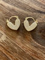 Jolies boucles d’oreilles plaquées perles légères neuves