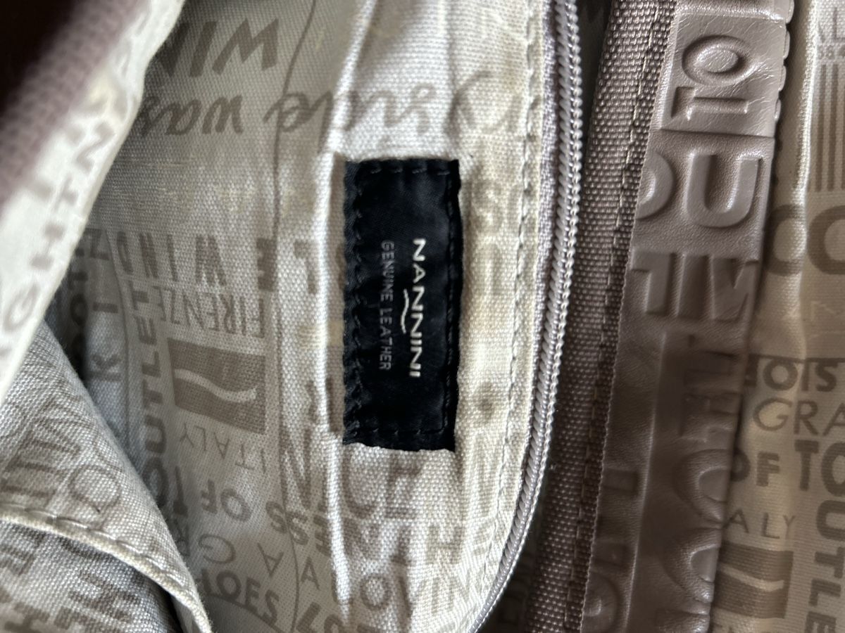Taschen für Damen: Umhängetasche – Gebraucht aus Basel von and_pky9 3
