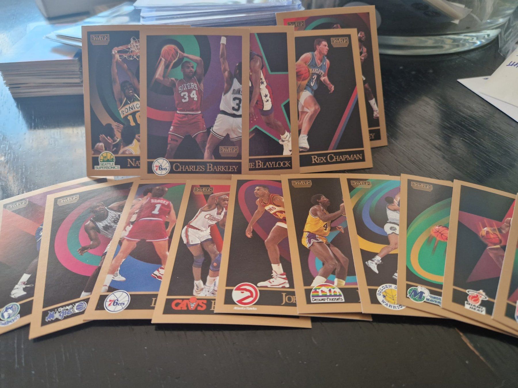 Nba Carte collezionabili: Pack de Skybox NBA 1990-91 – Nuovo e nell'imballaggio originale da Lutry venduto da SwissBBCards 2