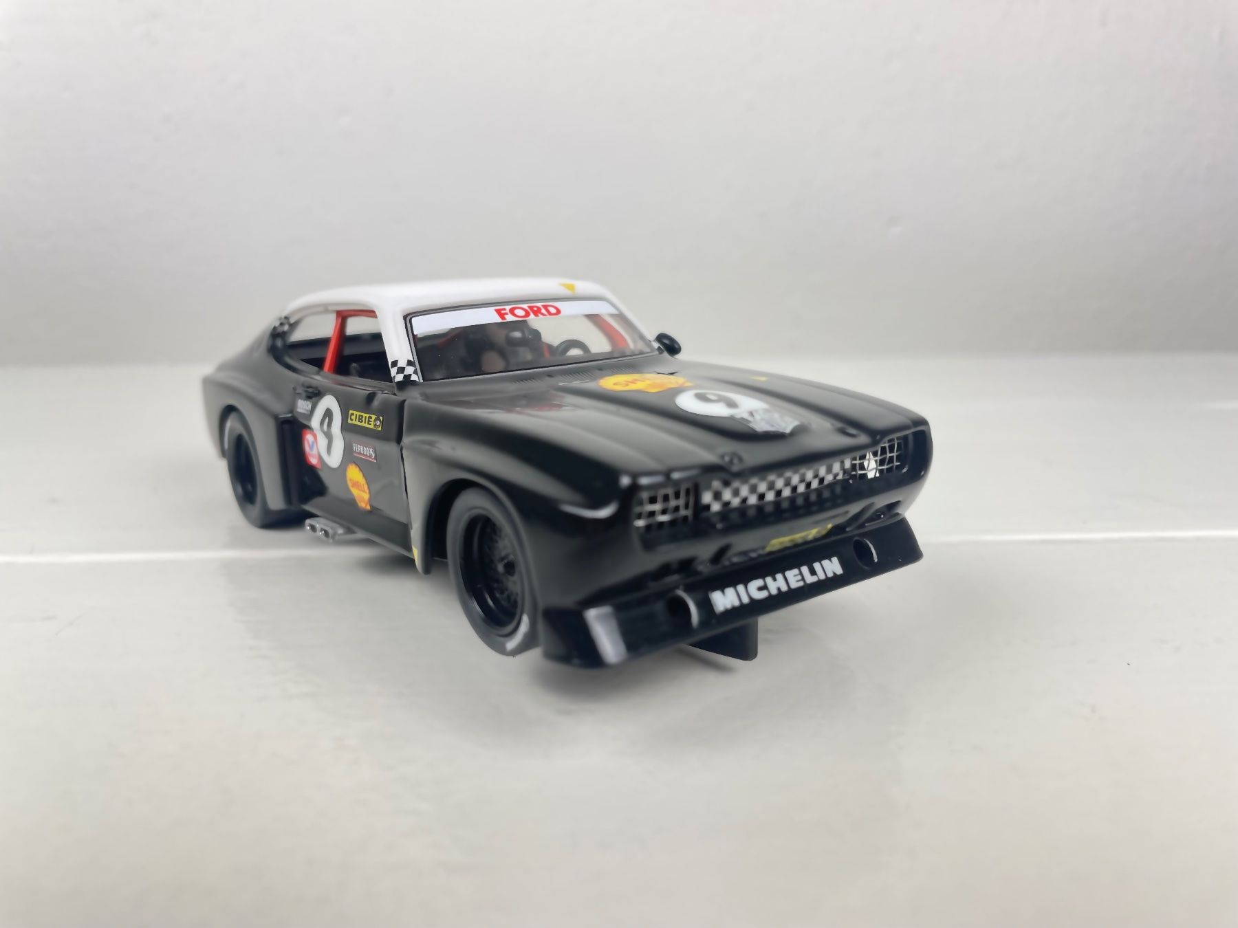Carrera Piste: Carrera Digital 132 Ford Capri Mk1 Code 3 Home Mod #9 – Usato da Genthod venduto da lightyear63 3