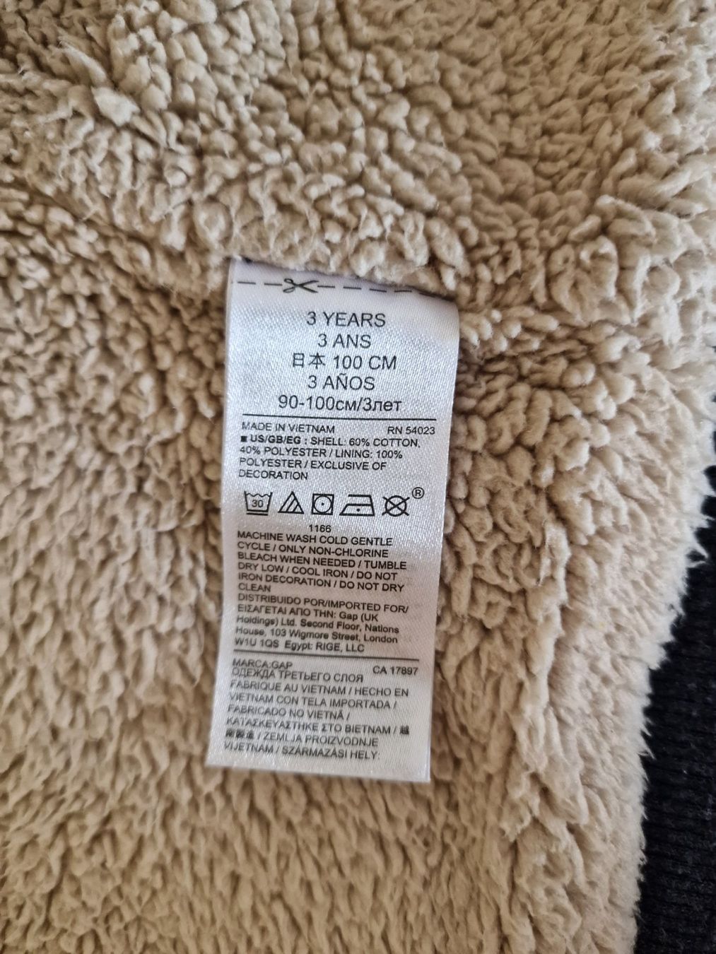 Gap Giacche & Cappotti: GAP Sweatjacke gefüttert – Usato da Zug venduto da Moehrli81 2