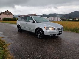 Volvo V50 D5