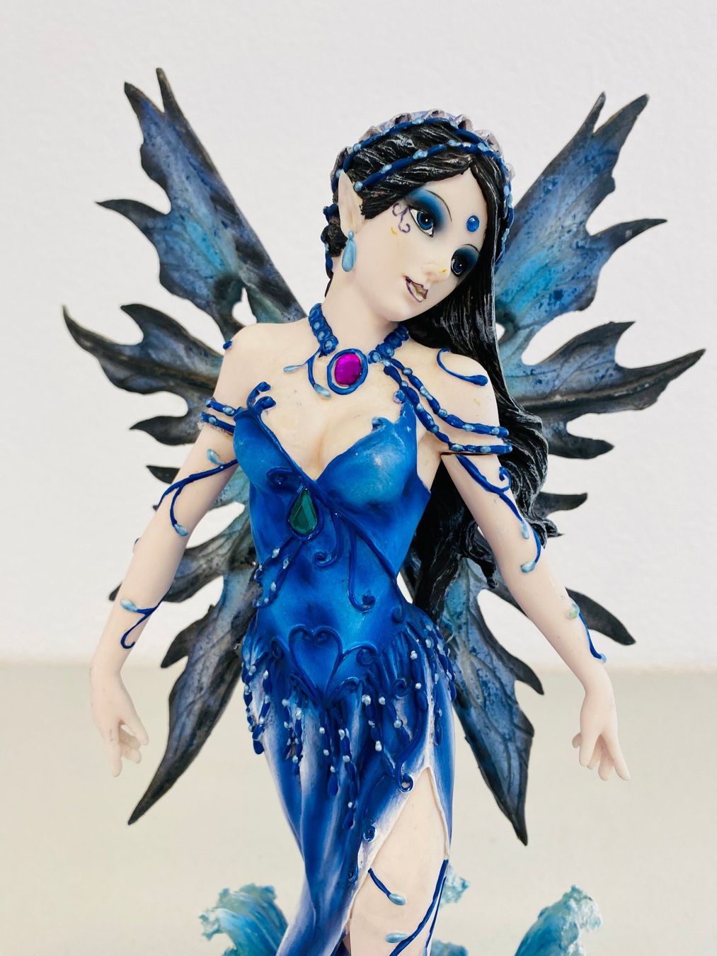 Statuette: wunderschöne blaue Elfenfigur, Meernymphe mit Flügeln – Usato da Niederhelfenschwil venduto da Chleeblatt1938 7