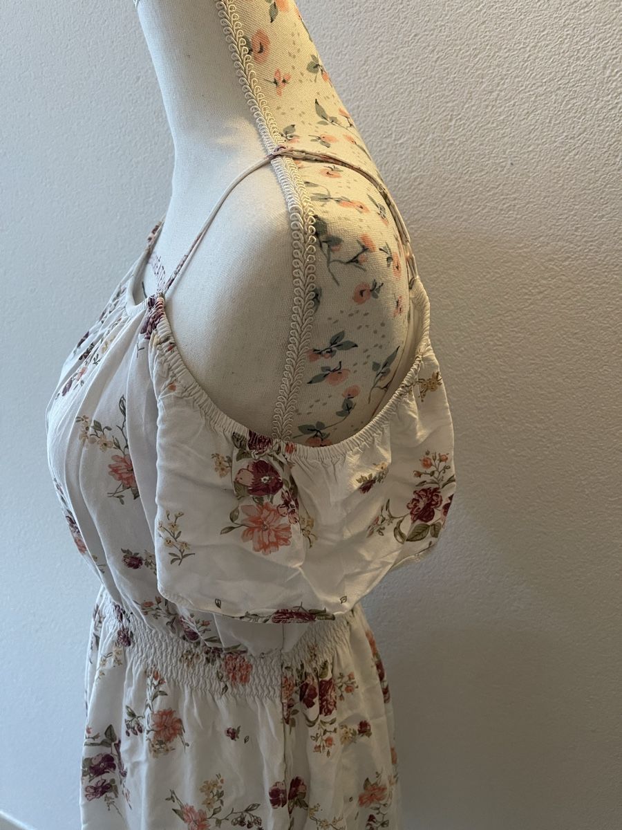 C&A Kleider: Robe à fleurs taille 38 – Gebraucht aus St-Pierre-Clages von Largomuch 1