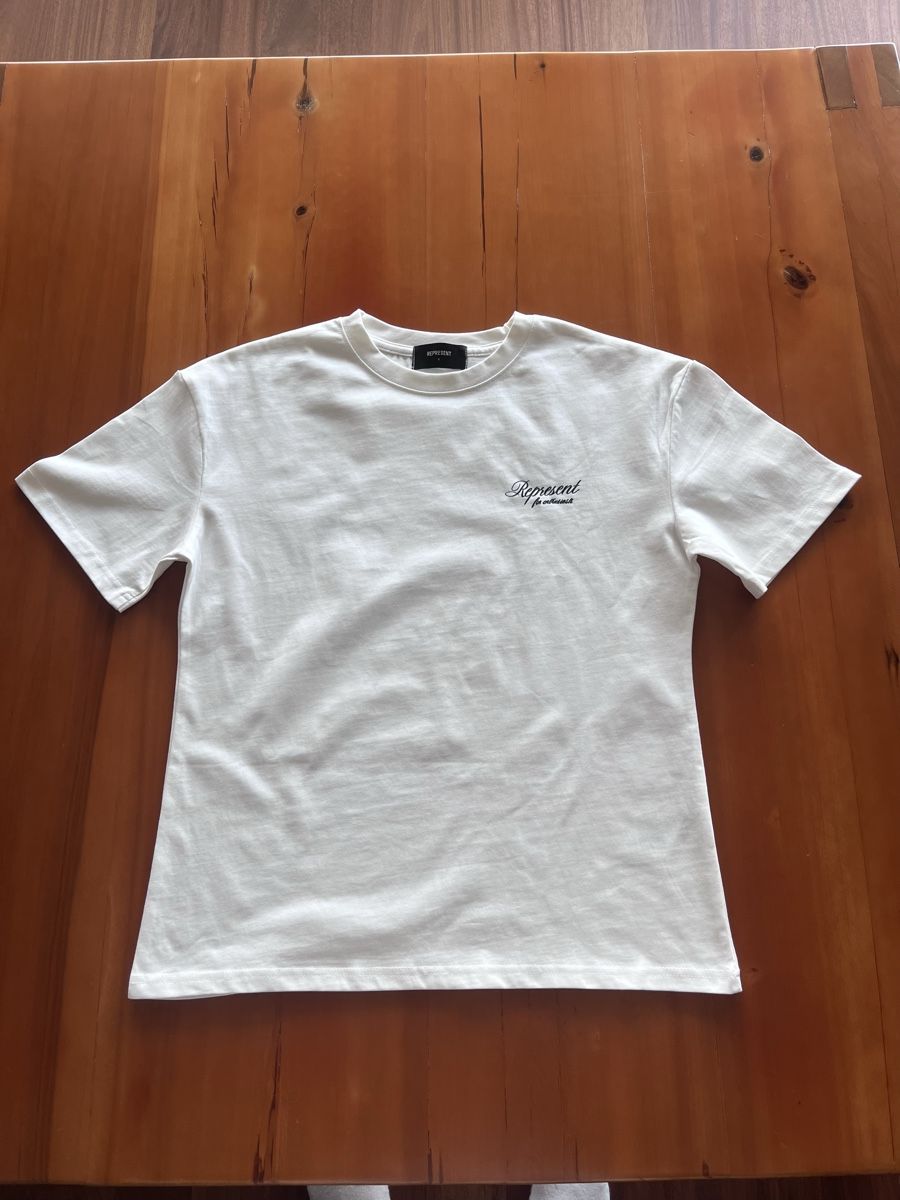 Represent T-shirt: REPRESENT T-SHIRT – Nuovo (secondo la descrizione) da Au ZH venduto da erik.en 1