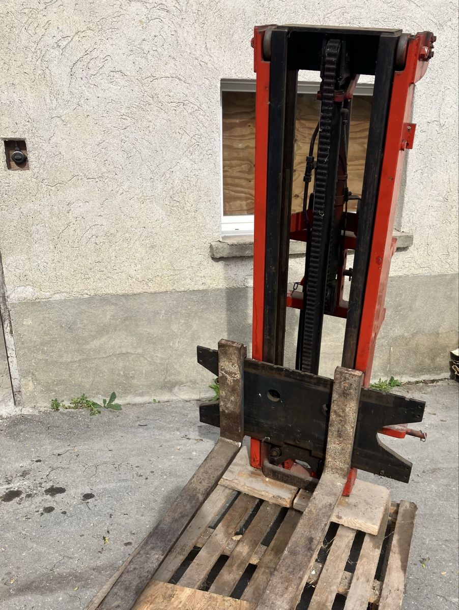 Chariots à fourches & chariots élévateur: 3 Punkt Stapler – D'occasion à Lauerz par dett85 1