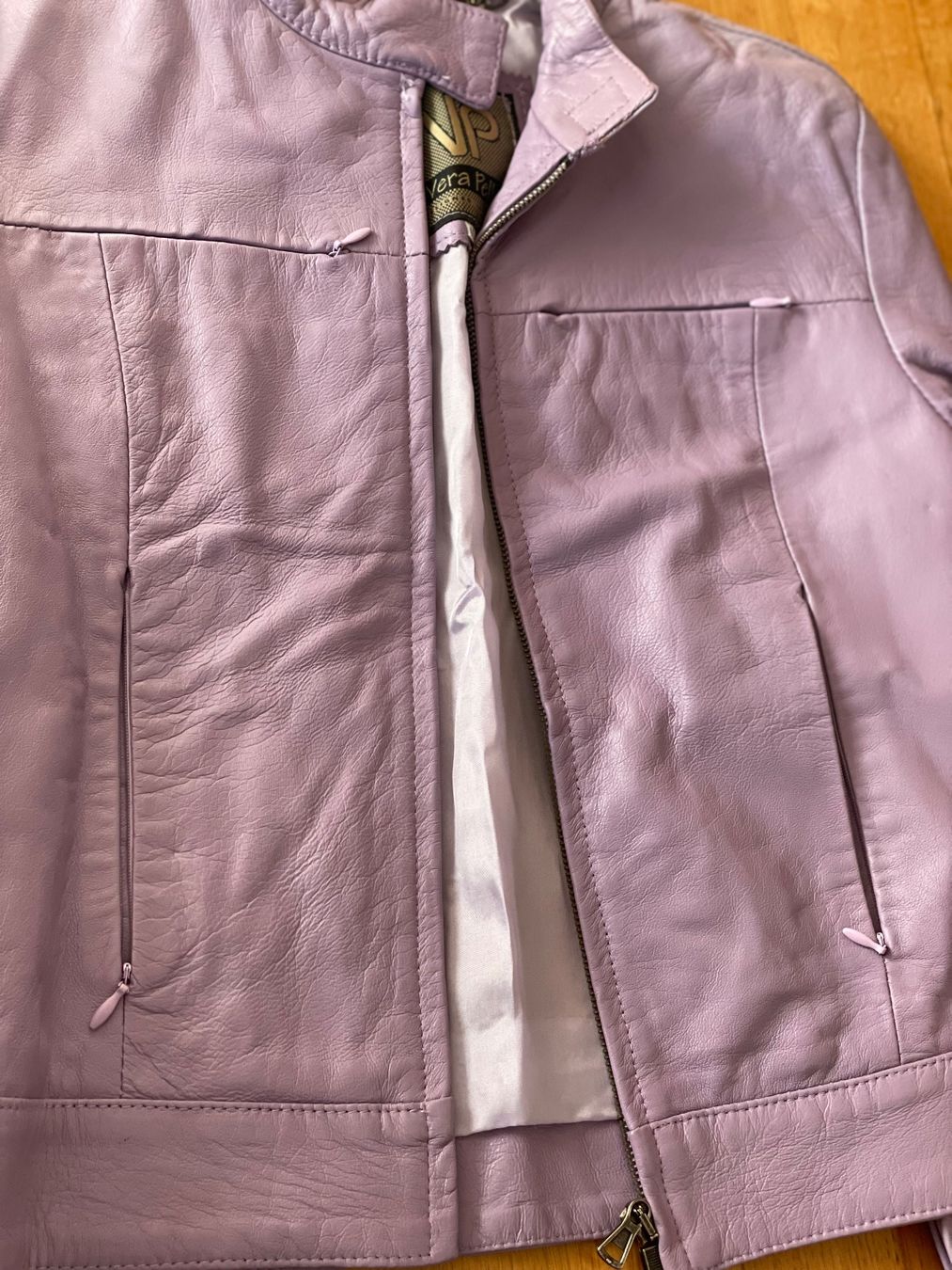 Jacken: Lila-rosa Lederjacke Gr. 36(S) IT 40 – Gebraucht aus Münchenstein von nel_57mj 3