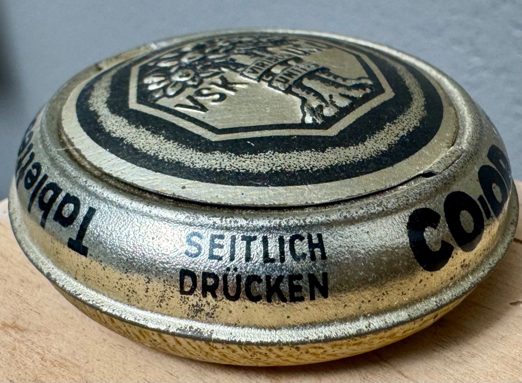 Dosen: VSK U.S.C. - COOP - WYBERT Tabletten- antike Blechdose – Gebraucht aus Rothrist von Luckywinner 2