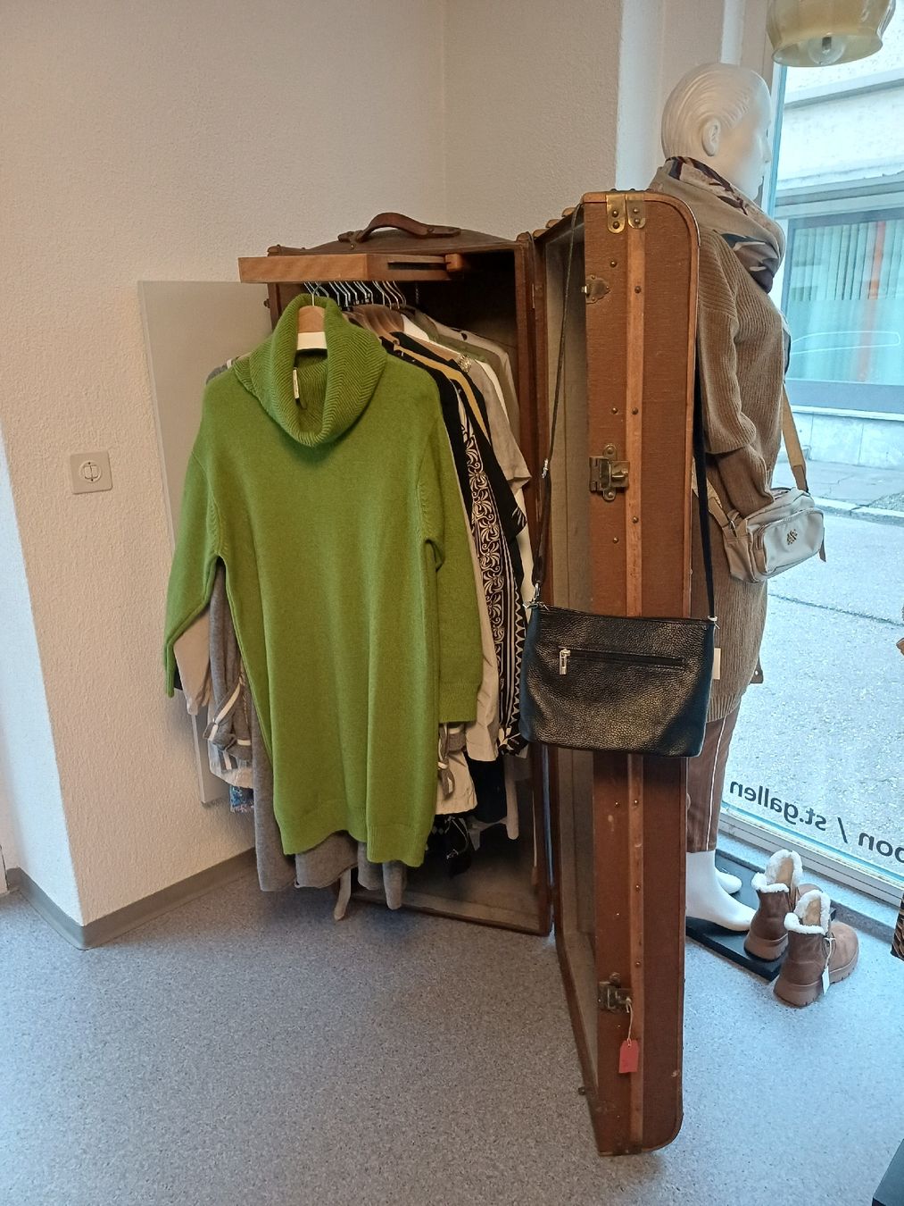 Valigie: grosser Überseekoffer – Usato da Goldach venduto da Requiliz 2