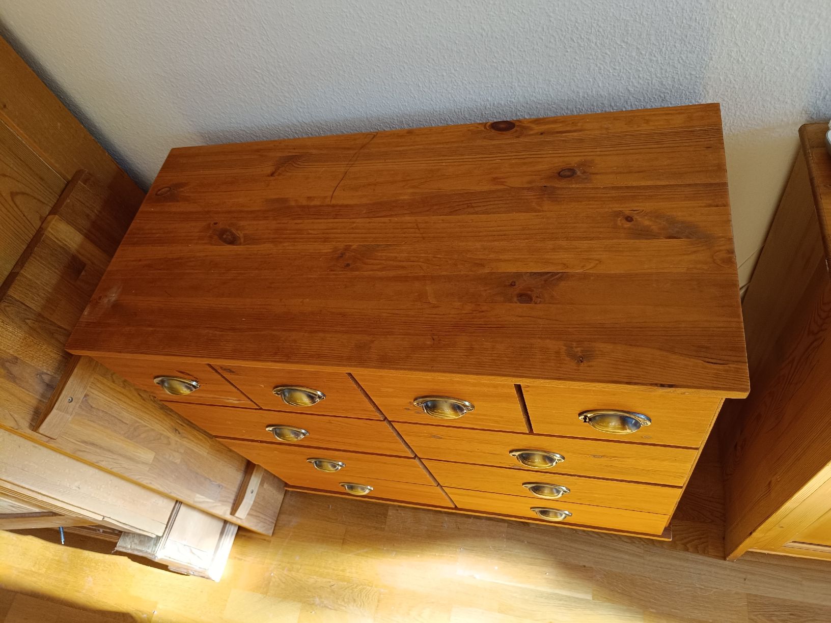Commodes: Apothekerschrank  – D'occasion à Basel par Tisba_swiss 1