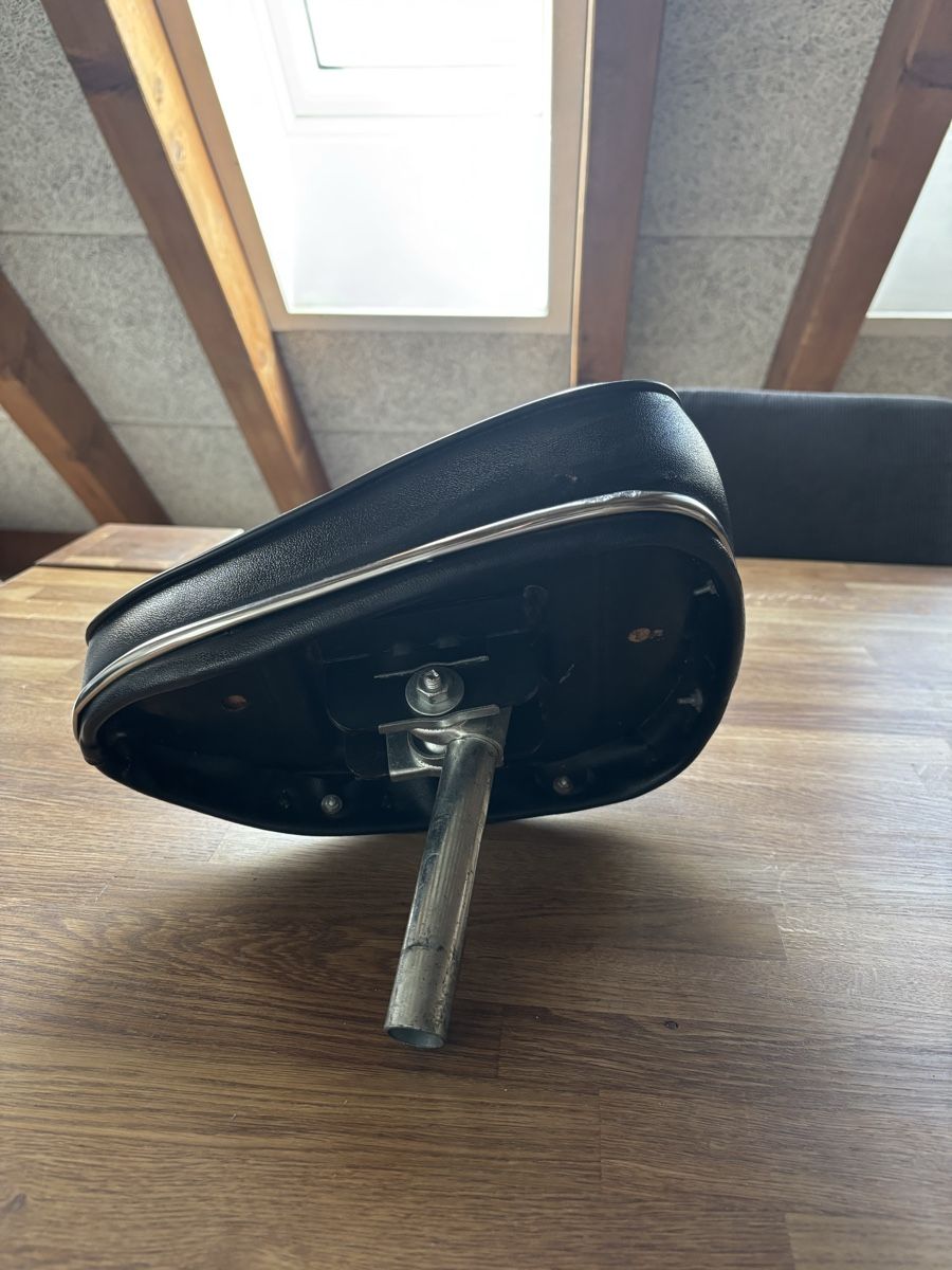 Piaggio Pièces pour mobylette: Mofa Sattel Piaggio – D'occasion à Bachenbülach par Queen_K 2